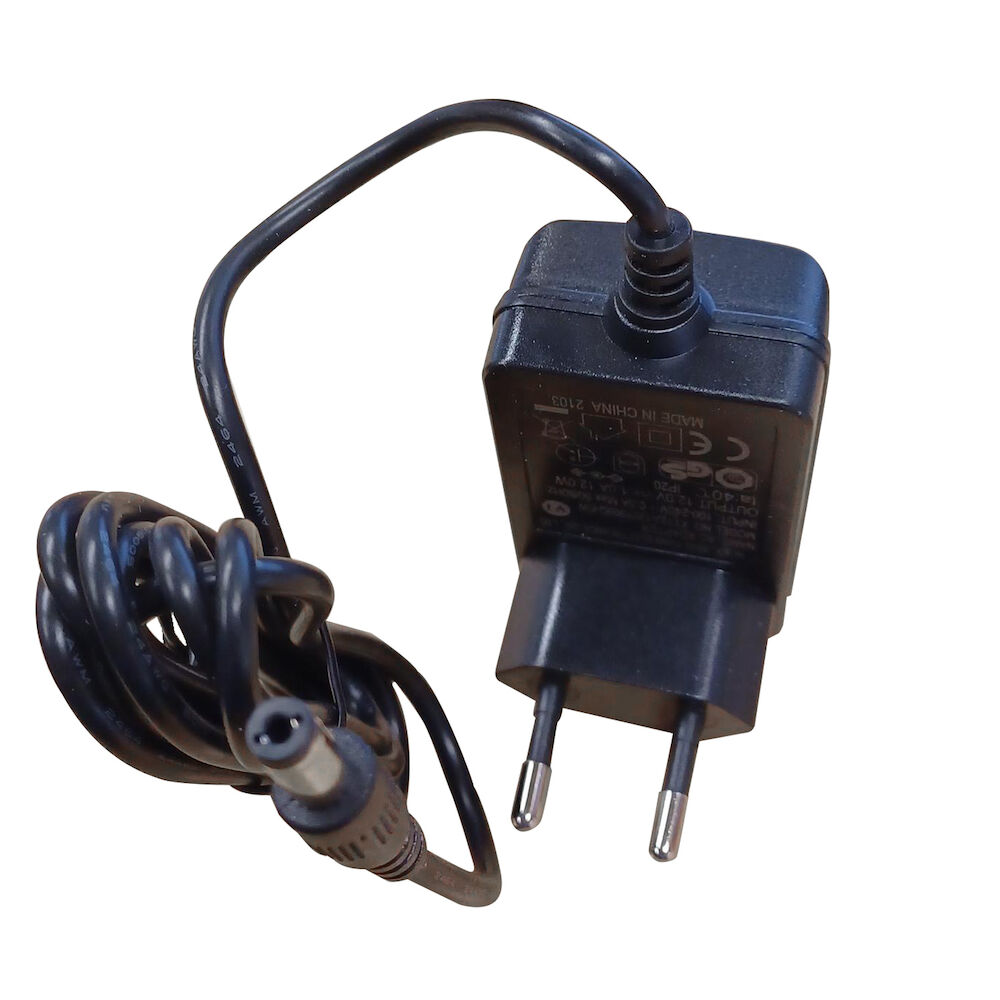 Maiņstrāvas adapteris 9V 500mA AXM,APM,APF,ADW,APS,AGS